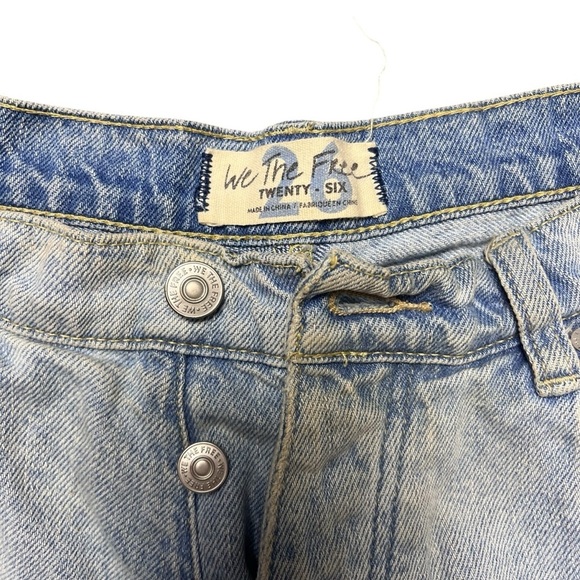 Free People Light Wash Denim Shorts Size 26 - Picture 3 of 5